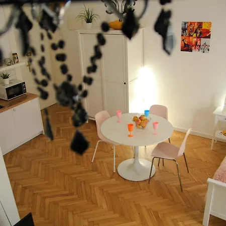 Corner 2 Cracow I Old Town I Big & Balcony Apartment