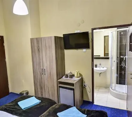 Old Town Luxe Retreat - King Bed - Steps To Main Square * Krakow