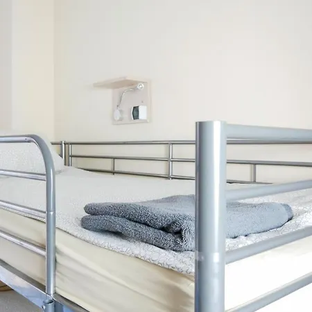 Hostel Heynow Rooms, And In Center *