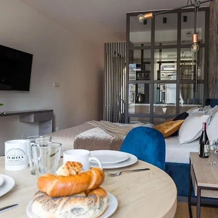 Fragola Rajska 3 - Modern Studios, Park 3* Krakow