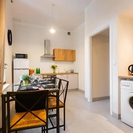 Apartment Leo Old Town