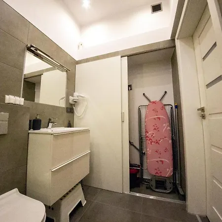 Superb 62m2 Apartment Krakow