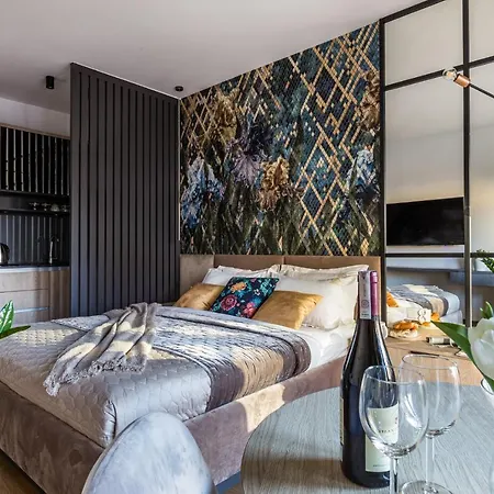 Fragola Rajska 3 - Modern Studios, Park Aparthotel