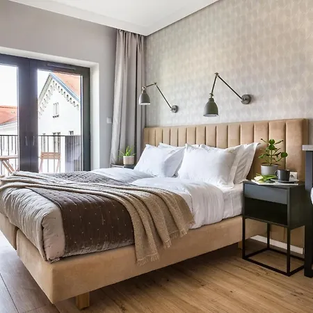 Fragola Rajska 3 - Modern Studios, Park Cracovia