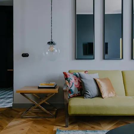 Goldfinger 3-bed Unique In The Heart Of Podgorze * Krakow