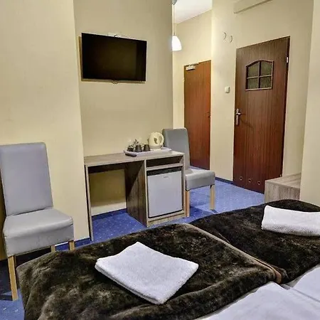 Old Town Luxe Retreat - King Bed - Steps To Main Square Krakow