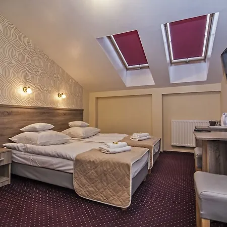 Old Town Luxe Retreat - King Bed - Steps To Main Square Apartment Krakow
