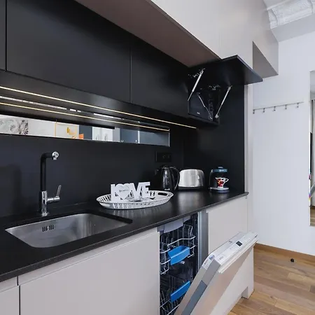 Apartment Modern Wegierska Cracow By Renters *