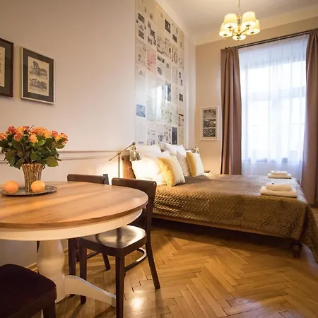 Scharffenberg Main Square Apartment *