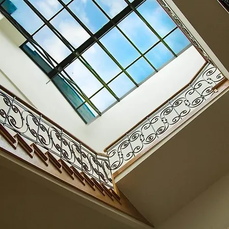 Main Square With Terrace & Air Condition Apartment *