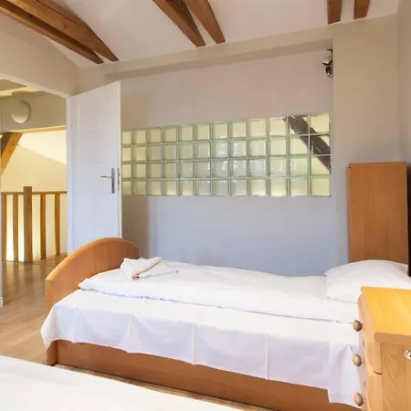 Florianska Penthouse Delux Apartment Krakow