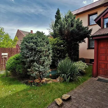 Dom Pod Tujami Bed & Breakfast Cracovia
