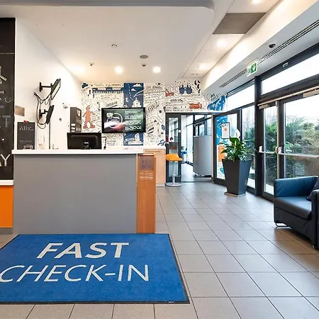 Ibis Budget Bronowice Hotel *