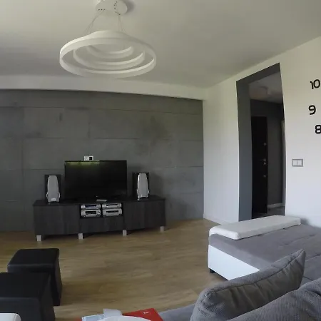 Wola Modern Black&white Apartment *
