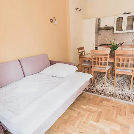 Cybulskiego Guest Cracóvia