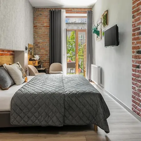Art & Garden Aparthotel 3*