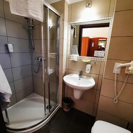 Aneks Kazimierz 3*