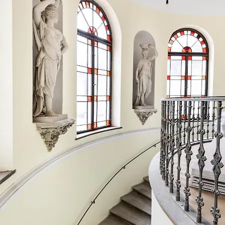 Palac Zieleniewskich Sw Marka 31 Krakau