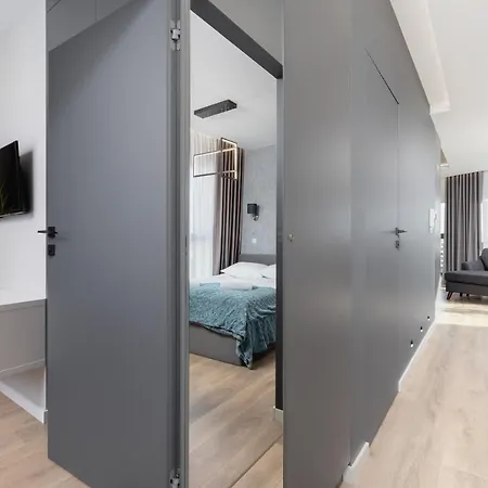 Mogilska By Renters Prestige Apartmán *