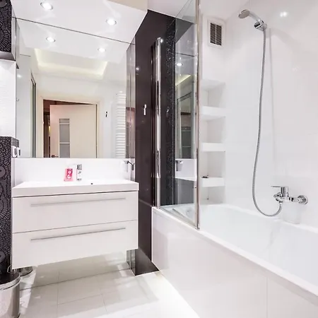 Tyniecka Deluxe Wawelofts Apartment Krakow