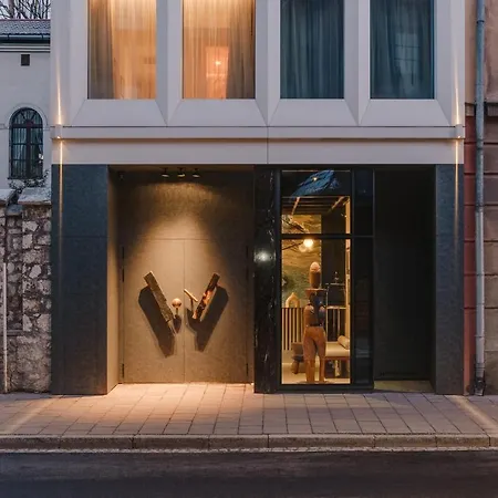酒店 Warszauer