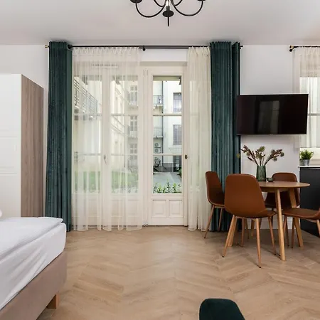 Atrium - Old Town Luxury - By Upstairs Krakow