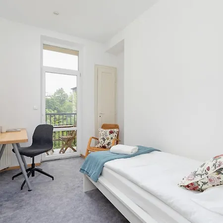 Slowacki Avenue Family Cracow By Renters