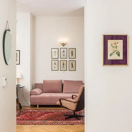 Classy Old Town - By Upstairs Apartamento