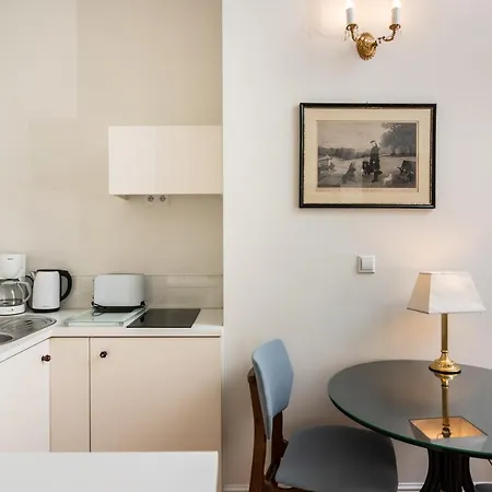 Classy Old Town - By Upstairs Apartamento