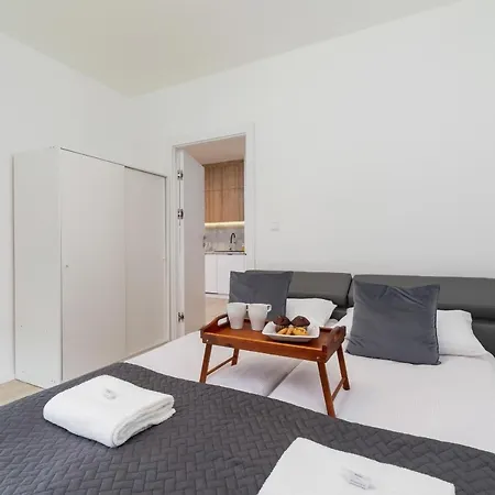 Lwowska 10 Cracow By Renters Apartmán *