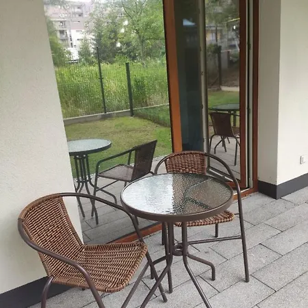 Apartment Przytulny Z Ogrodkiem *