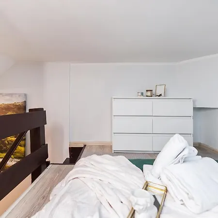Aparthotel W11 - Loftaffair Krakow