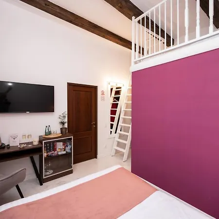 فندق Hive Family House *