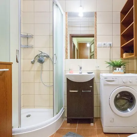 Przytulny Z Parkingiem Blisko Tauron Areny Apartment *