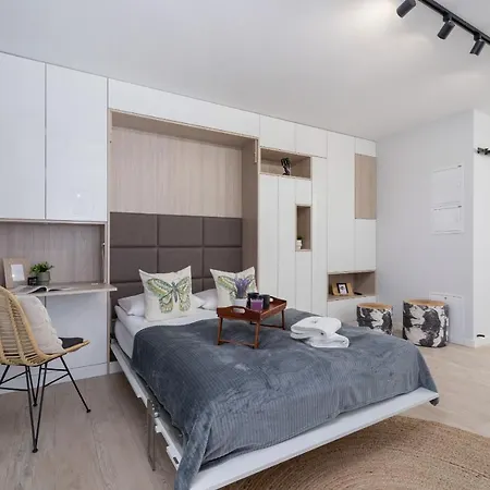 Deluxe With Parking Kacik 10 By Renters Apartment *