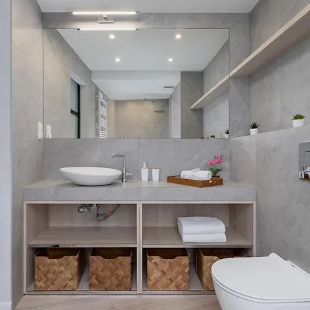 Apartment Deluxe With Parking Kacik 10 By Renters Krakow