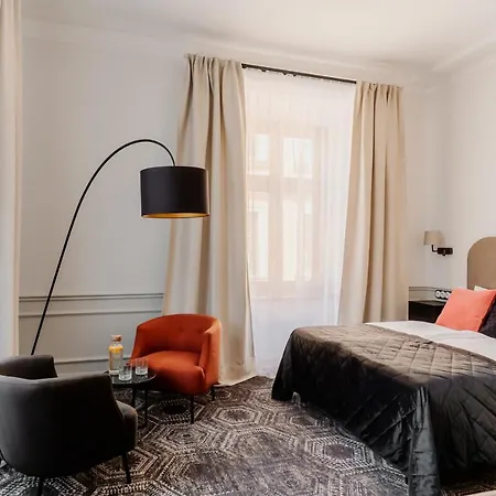 N33 Premium Old Town - Destigo Krakau