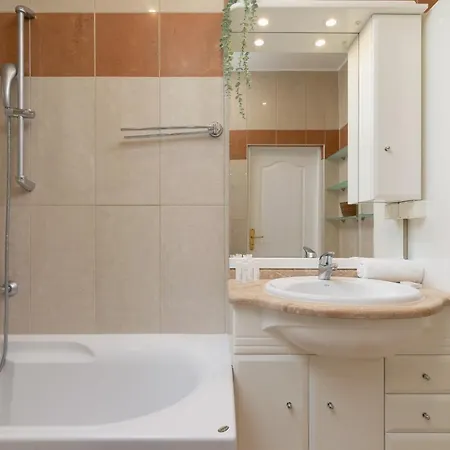 Appartement Spacious Retro In The Center Of Cracow By Renters *