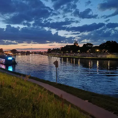 Vistula Boulevards Jacuzzi * Kraków