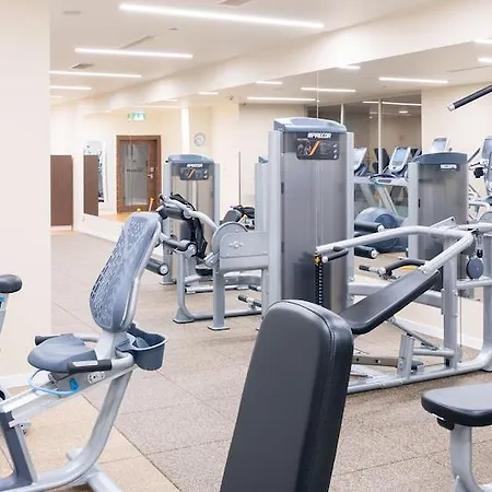 Hampton By Hilton מלון קרקוב