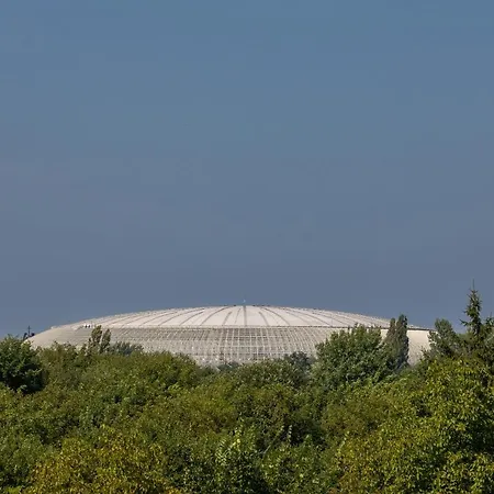 Tauron Arena Crakow With Parking By Renters Apartament
