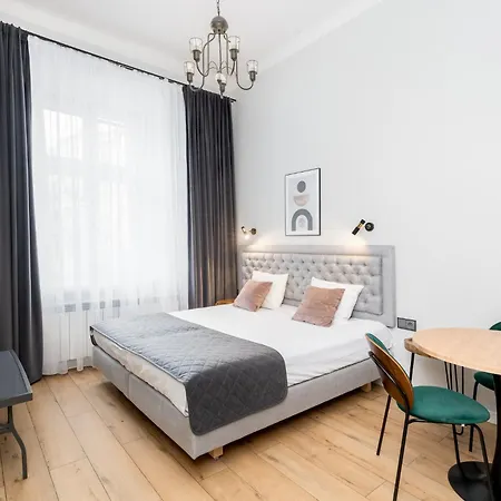 Apart Otel Wawel - Old Town 3*