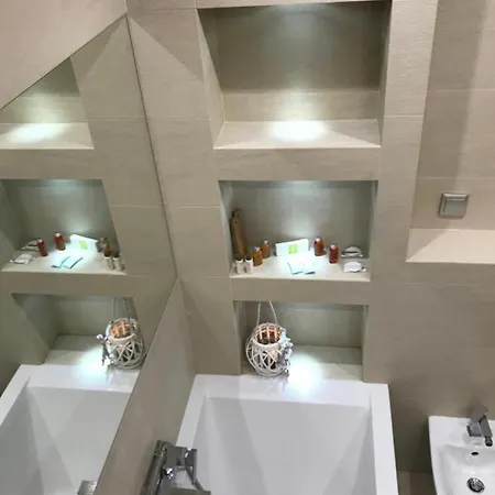 6 Pietro Appartement *