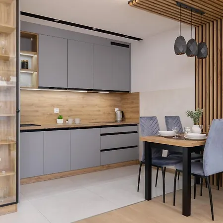 Dark Blue With Parking And Furnished Balcony In By Renters Apartament *