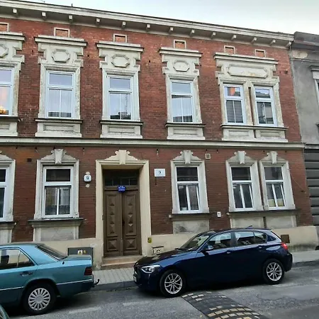 Na Zamkowej *