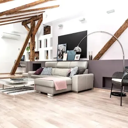 Exclusive Loft With Sauna, Ac And 3 Bathrooms Apartment