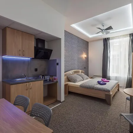 70s Hostel