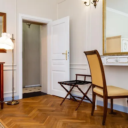 Apartment Househost Apt: Starowislna 75/3/2