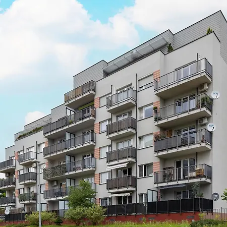 Podgorze Air-conditioned Family With Parking By Renters Apartment