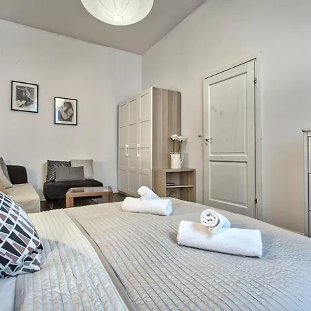 Apartment Tyzenhauz Zygmunta Augusta Street